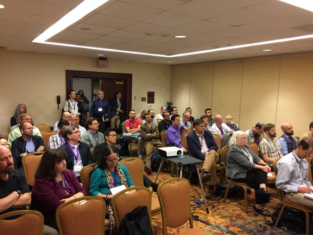 20161117_194143358_ios