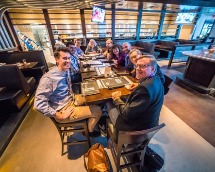 20161126_200507000_ios